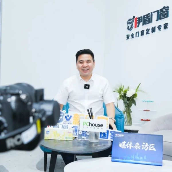 2022中國(guó)建博會(huì)丨伊盾展廳人氣火爆 捷報(bào)頻傳！